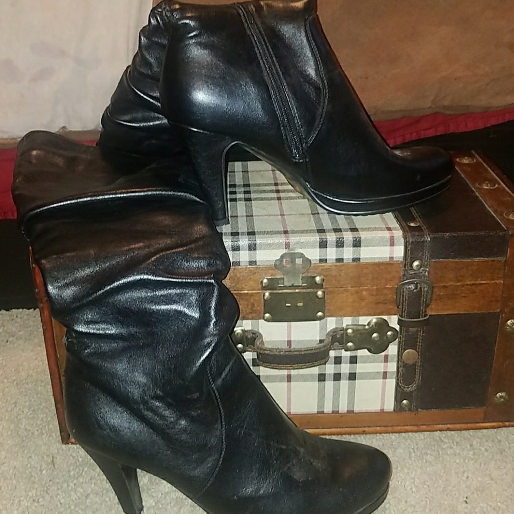 High heel leather boots size 10
